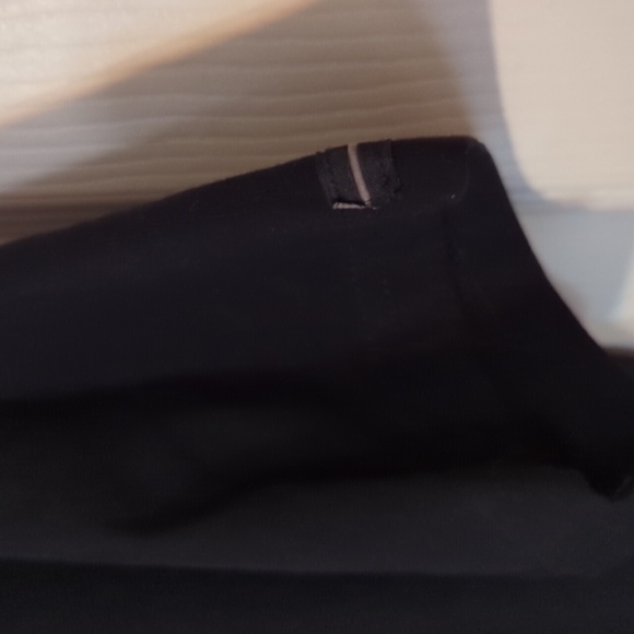 NWT PROJEK RAW LIQUID COTTON V-NECK BLACK - Picture 7 of 7